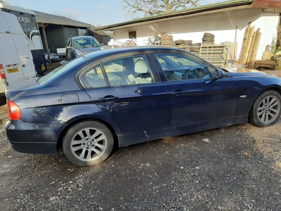 Piese auto BMW e90 318i