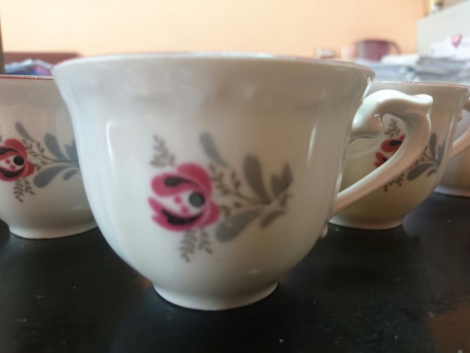 порцеланов сервиз за кафе