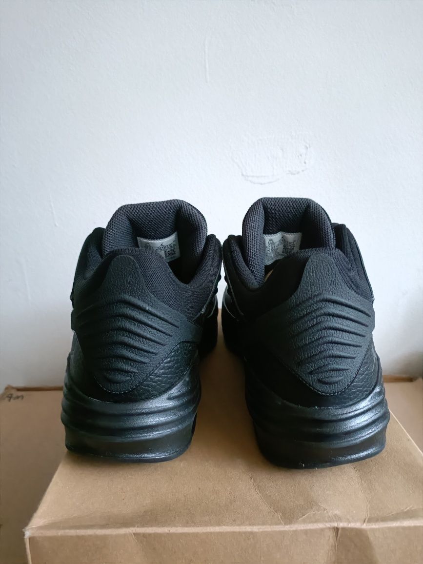 Jordan Max Aura 5 номер 45.5 код 18A