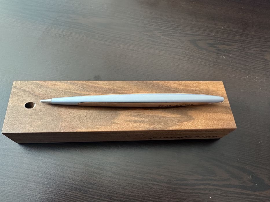 Pininfarina вечна писалка CAMBIANO