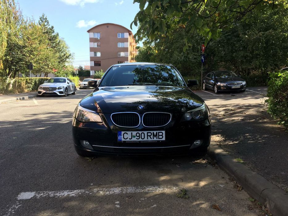 Vând Bmw E 60 LCI