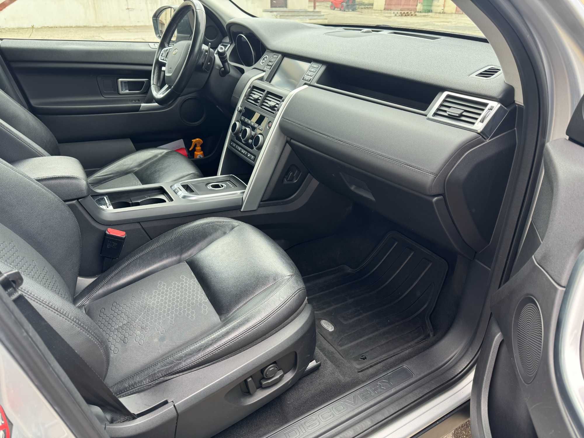 Land Rover Discovery Sport 2.0 Diesel 180 CP 4x4