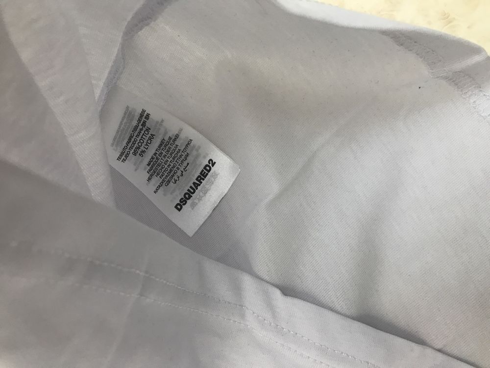 Tricou  DSQUARED2 nou