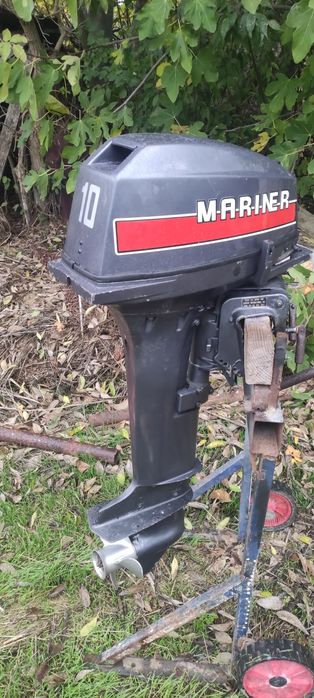 Продавам лодка 3.95 с двигател MARINER  10 КС.
