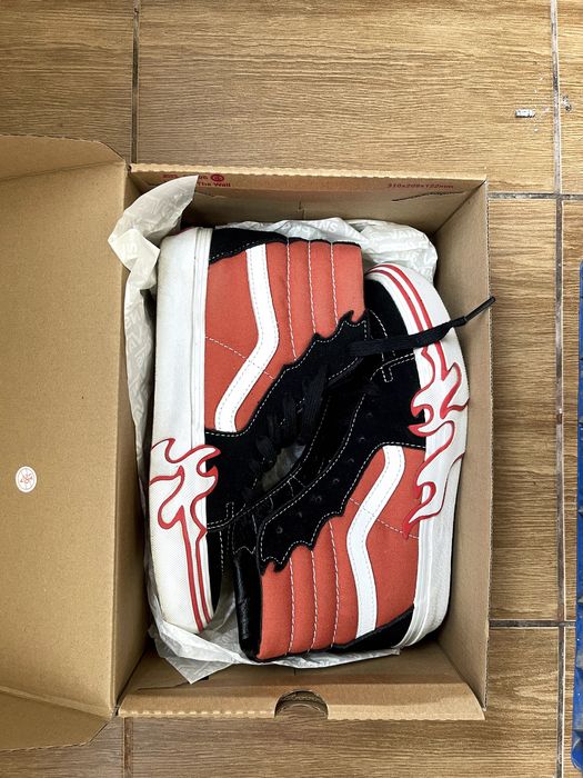 Vând Vans Sk8-Hi Flame