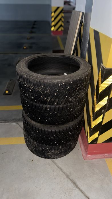 Продам шины комплект 234/45R18