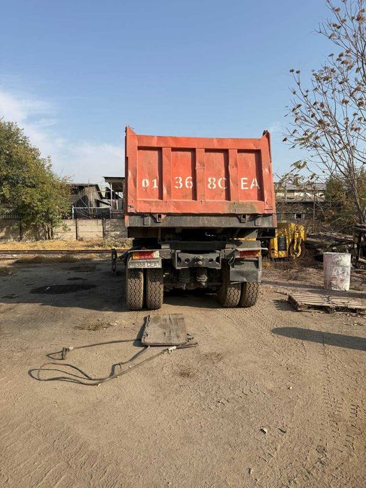 Продается Самосвал DONGFENG, 25 тонн, 2010 год