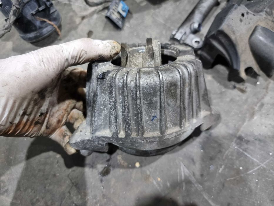 Tampon motor Mercedes A2042402317 E class C W204 W212 C207 GLK E350