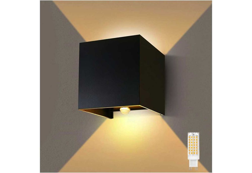 LED стенна лампа със сензор за движение насочена нагоре-надолу