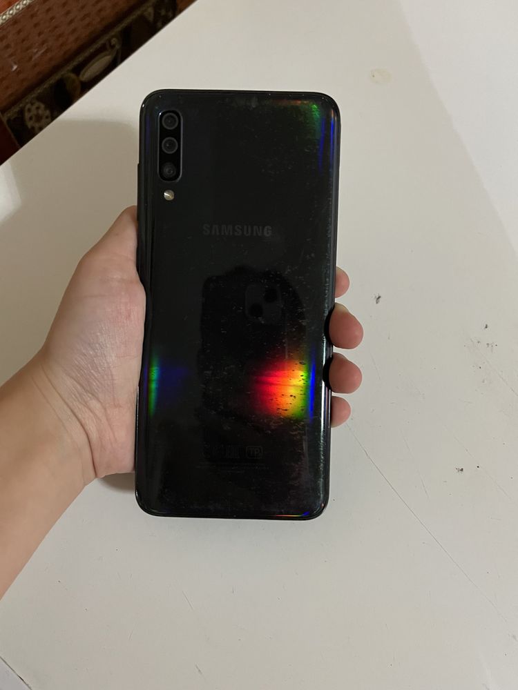 Продам Samsung a70