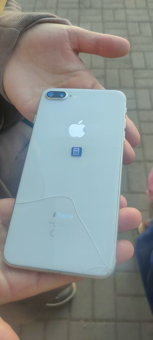 Айфон 8+ 4 128 са