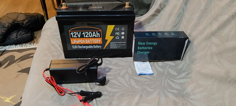 Продавам чисто нова Батерия за лодки и Яхти!