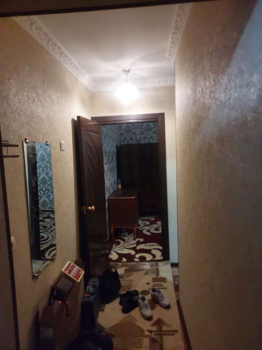 1 комнатная (балкон2х6) шароити билан 9 микрорайонда