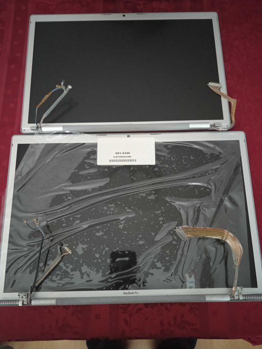 Ansamblu Display complet macbook pro 17 si pro 15 NOU
