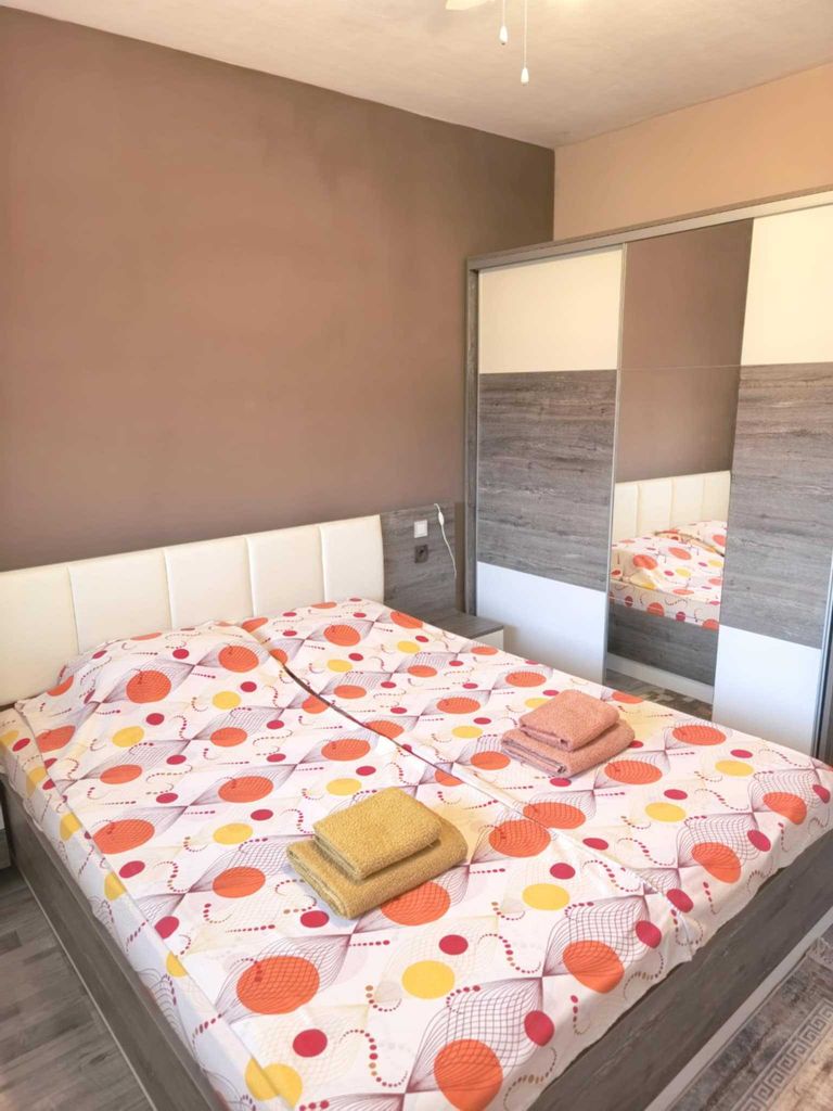 Продава се Тристаен апартамент в Плевен, Широк център - 98 кв.м за 1654 €/кв.м - Снимка #5