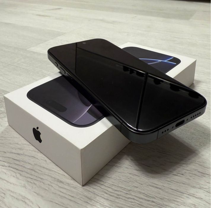 iPhone 16 PRO MaX cu 100% Bateria