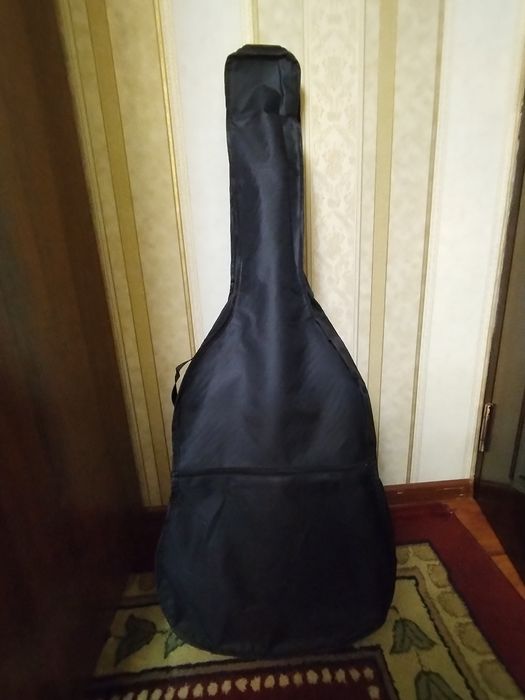 Чехол, футляр для гитары размером от 38 до 40 или 41 дюймов