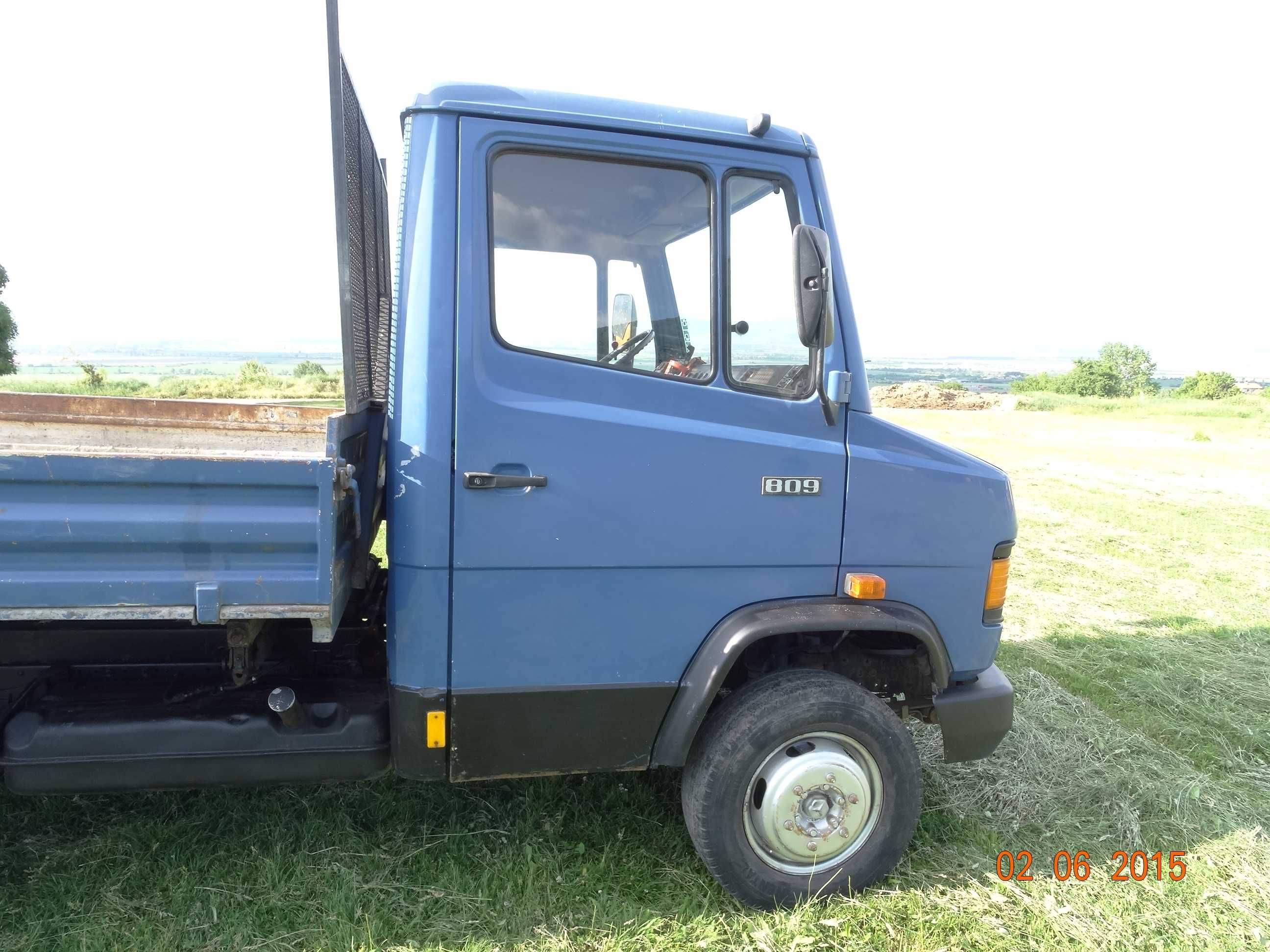 mercedes 709D самосвал