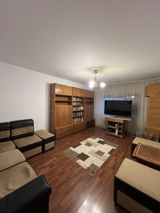 De inchiriat - Apartament 3 camere – Piața Centrală, mobilat, utilat