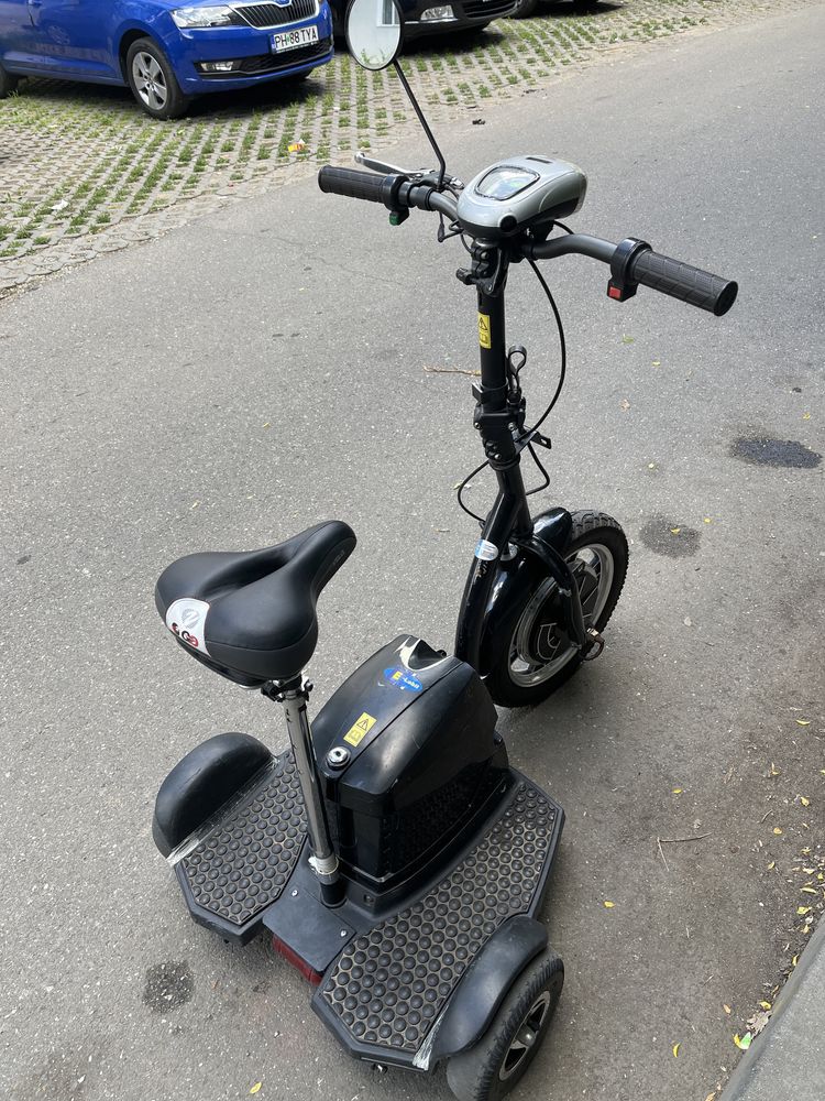 Carut scuter electric E-Lobil persoane cu dizabilitati sau recreere