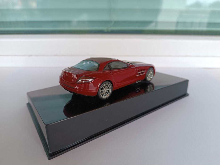 Колекционерски модел 1:43 AUTOart - Mercedes McLaren SLR