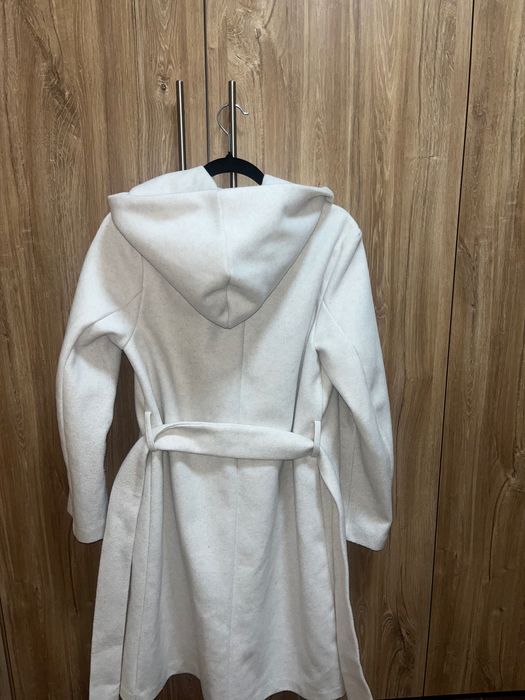 Дамско палто с колан