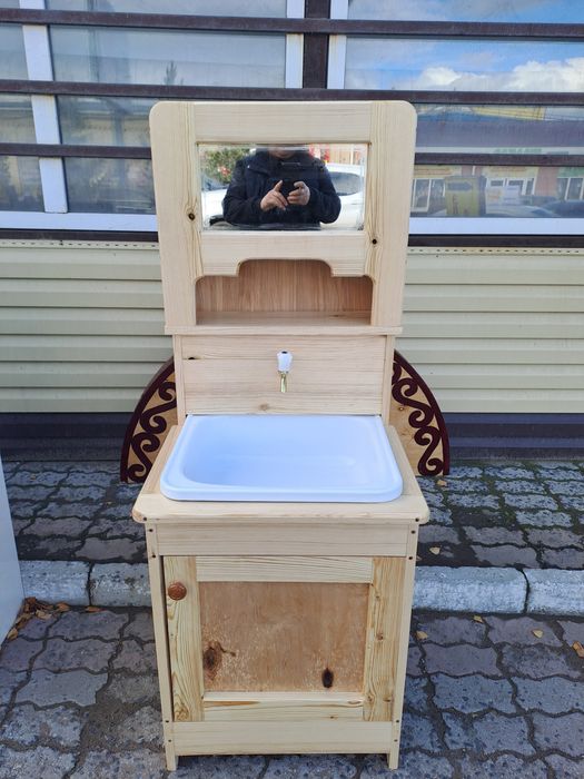 Умывальник деревянный