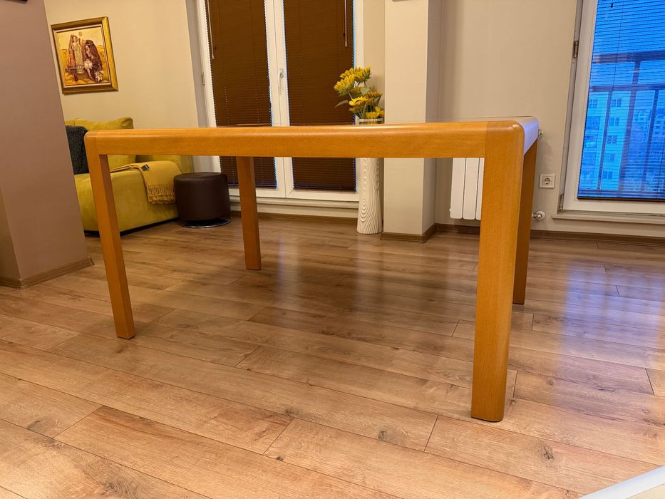 Трапезна маса - масив