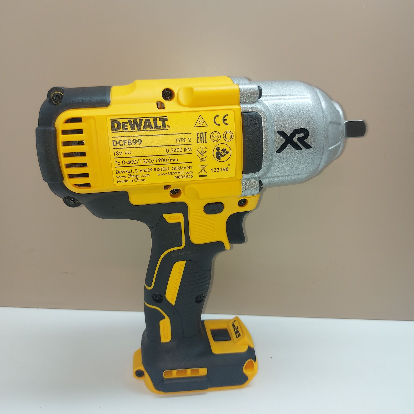 ПРОМОЦИЯ.Акумулаторен гайковерт DEWALT DCF899N