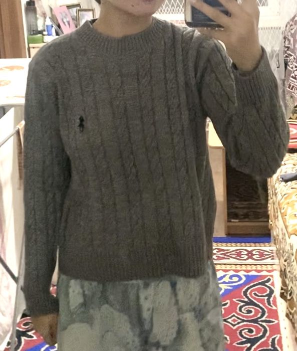 Продам теплый свитер