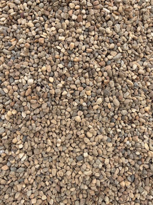 Vand nisip piatra pamant vegetal