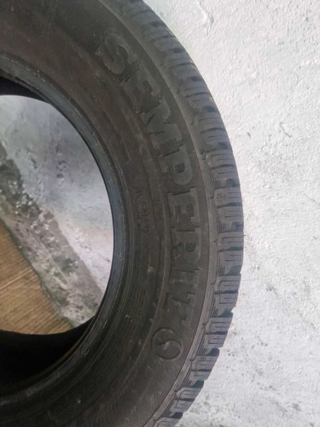 1 Semperit R14 185/70/ 
зимна гума
DOT3021