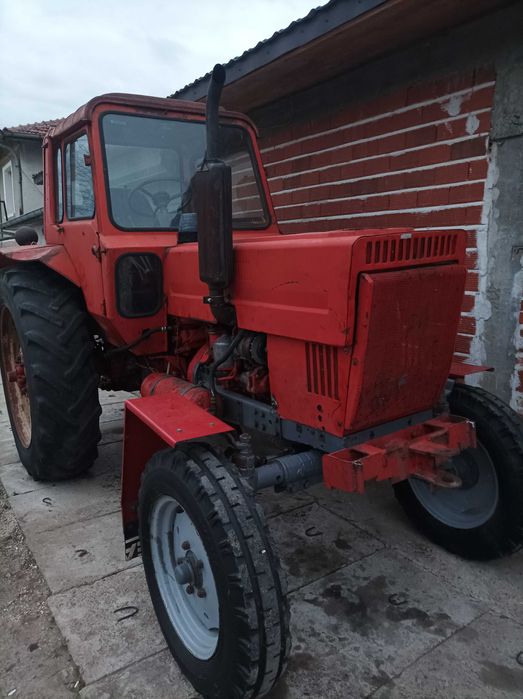 Руски трактор модел МТЗ-80