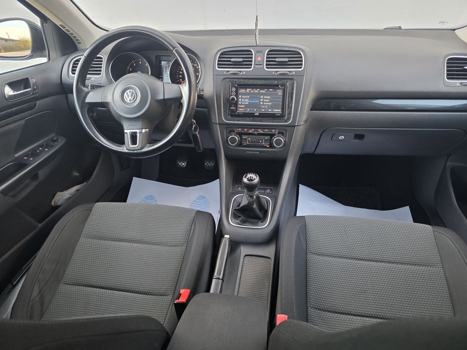 Volkswagen Golf VI benzina navi jante carlig numere Olanda valabile