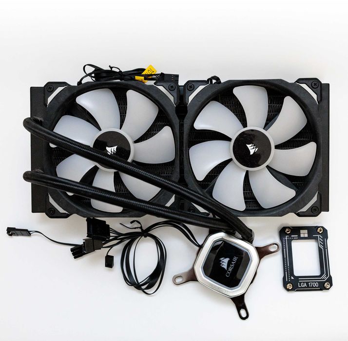 Система жидкостного охлаждения процессора iCUE H100x RGB ELITE