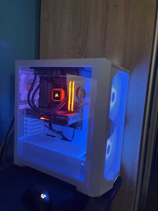 PC Gaming High-End + monitor LG ultragear 240hz