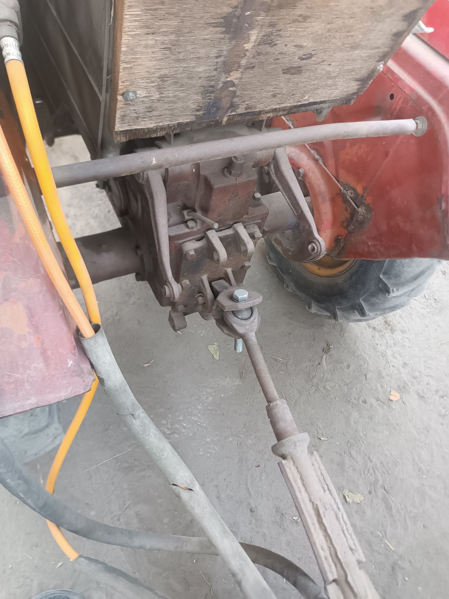 Mini traktor 1100