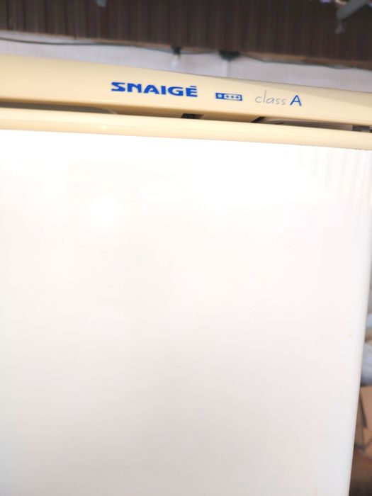 Продам холодильник двухкамерный