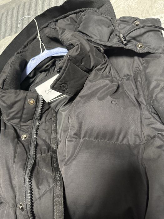 ЧИСТО НОВО зимно яке Calvin Klein