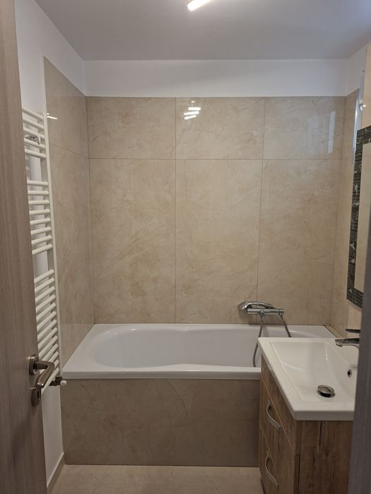 Vând apartament 3 camere