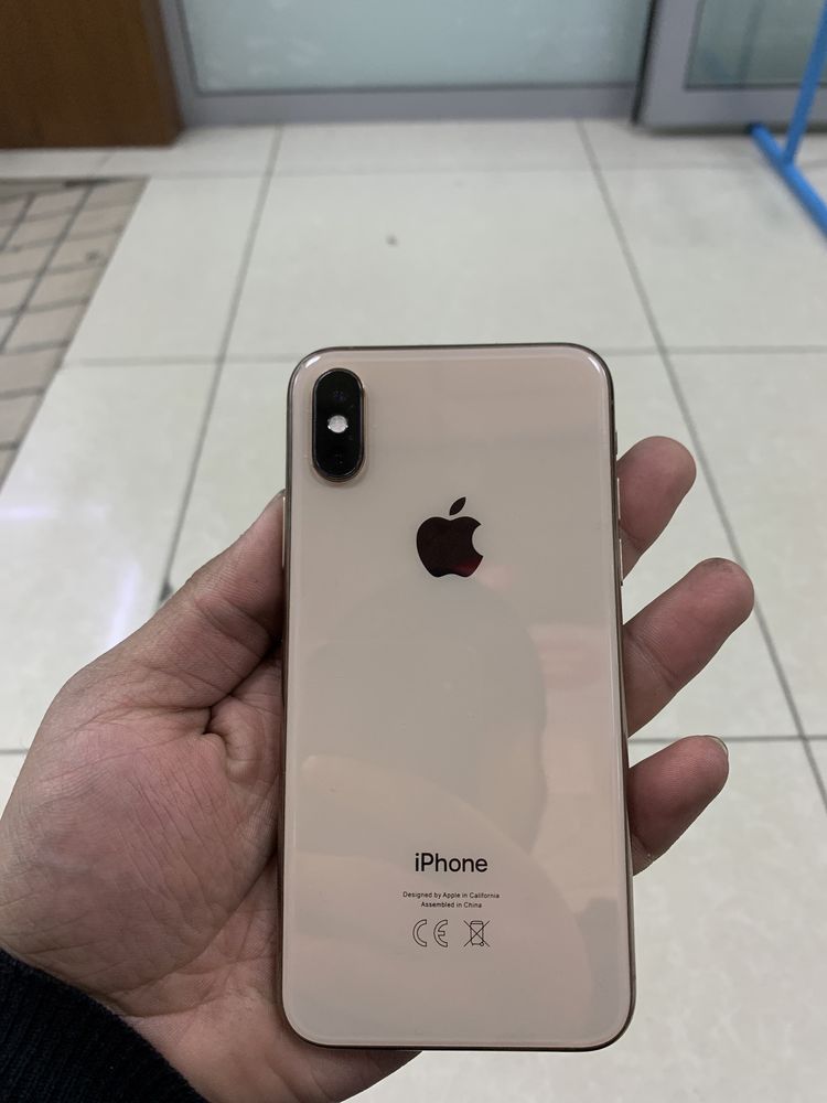 Iphone xs gold 64 gb 84%