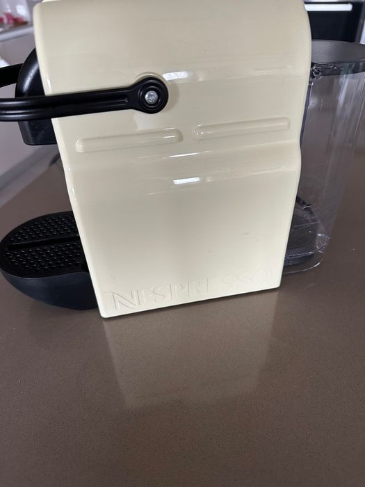 Nespresso кафемашина