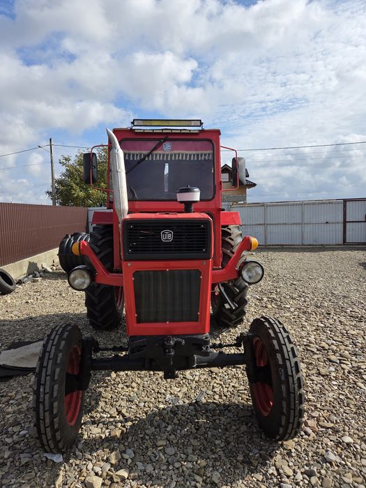 Vând Tractor U650