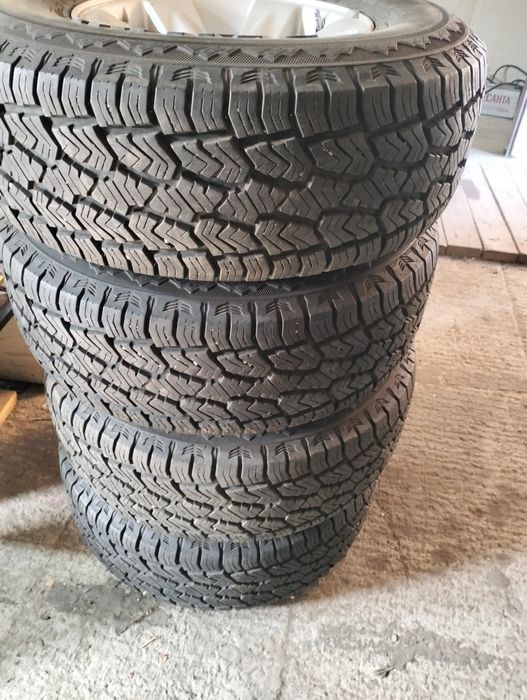 Продам резину всесезонка
