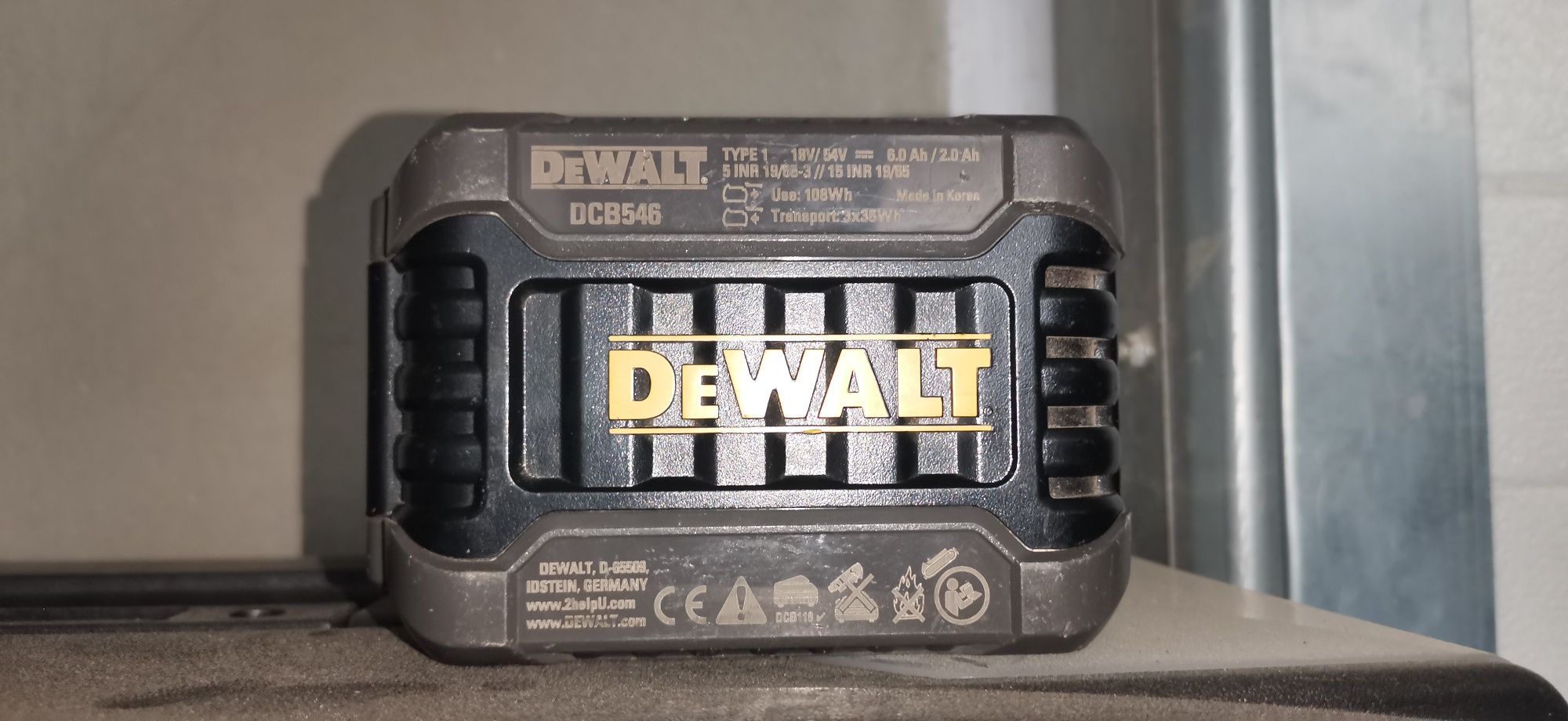 Dewalt dcg414 с 54v батерия