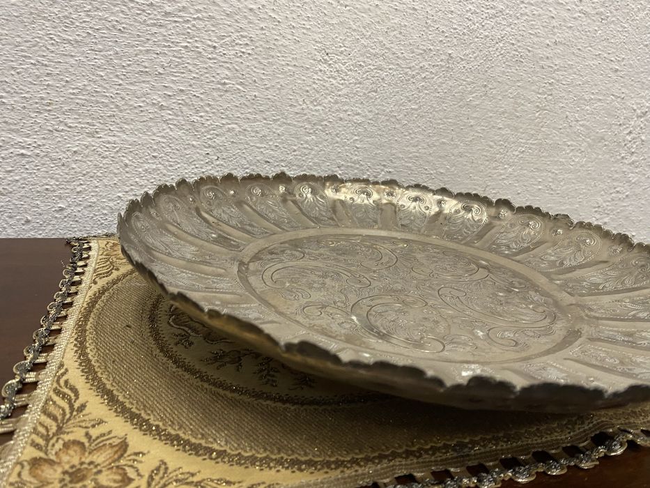 Стара арабска фруктиера с посребряване