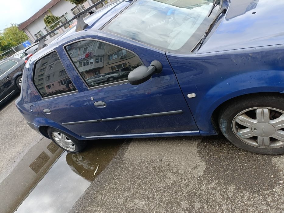 Vând Logan 1.6 stricat