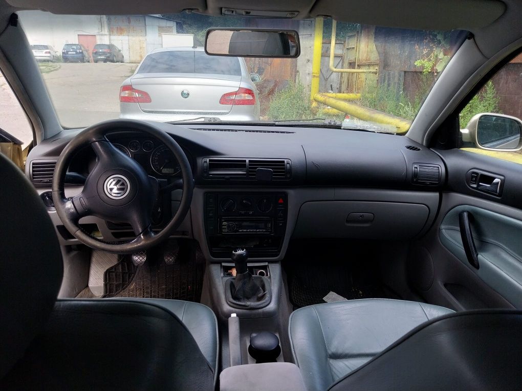 Passat 1.9 , 1200