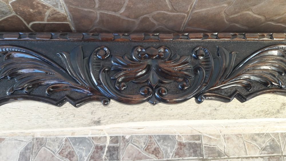 Galerii lemn natural.