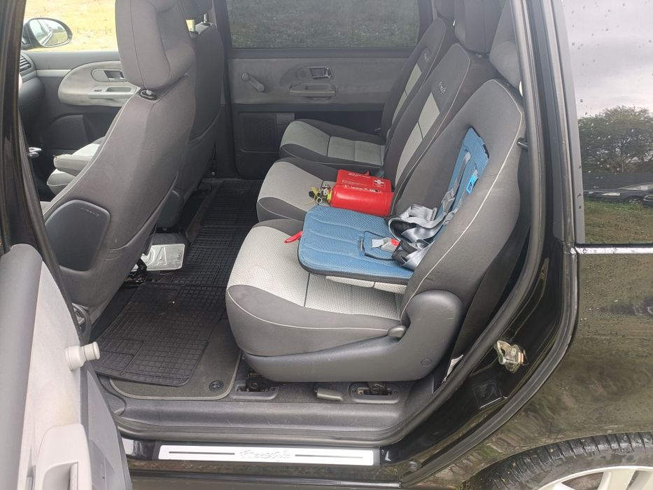 Vând VW Sharan 2.0 TDI